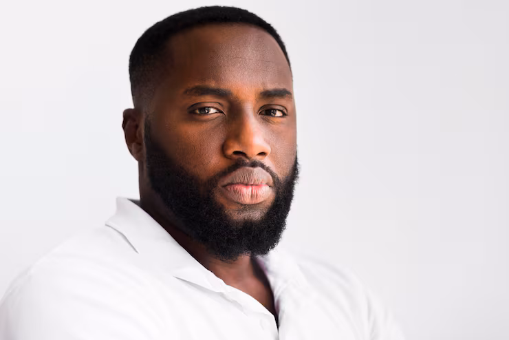 portrait-beau-male-barbu_23-2148563531